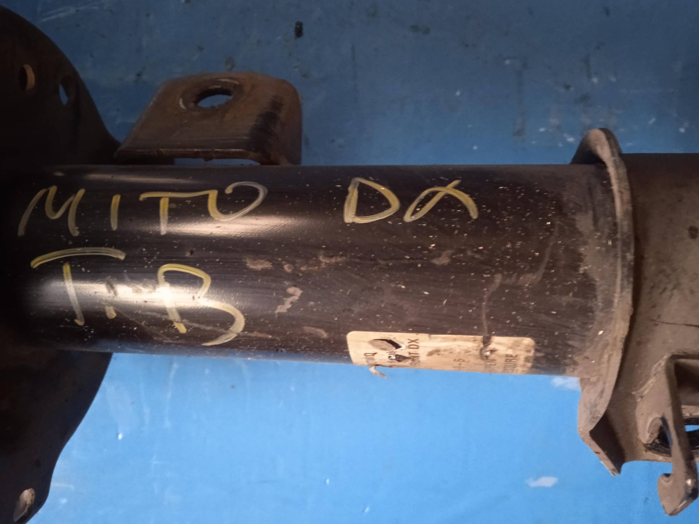 Ammortizzatore ant. dx.